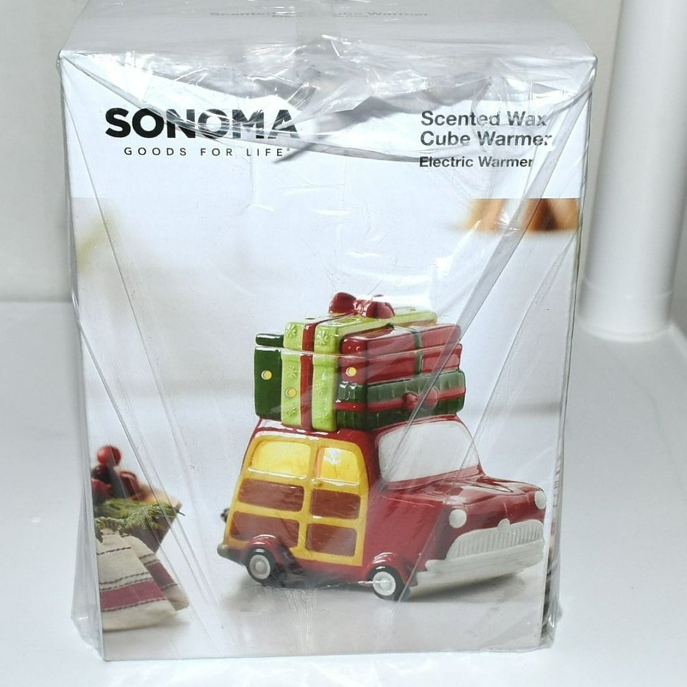 Vintage Style Classic Station Wagon with Gifts Atop Wax Melt Electric Warmer - Picture 4 of 7